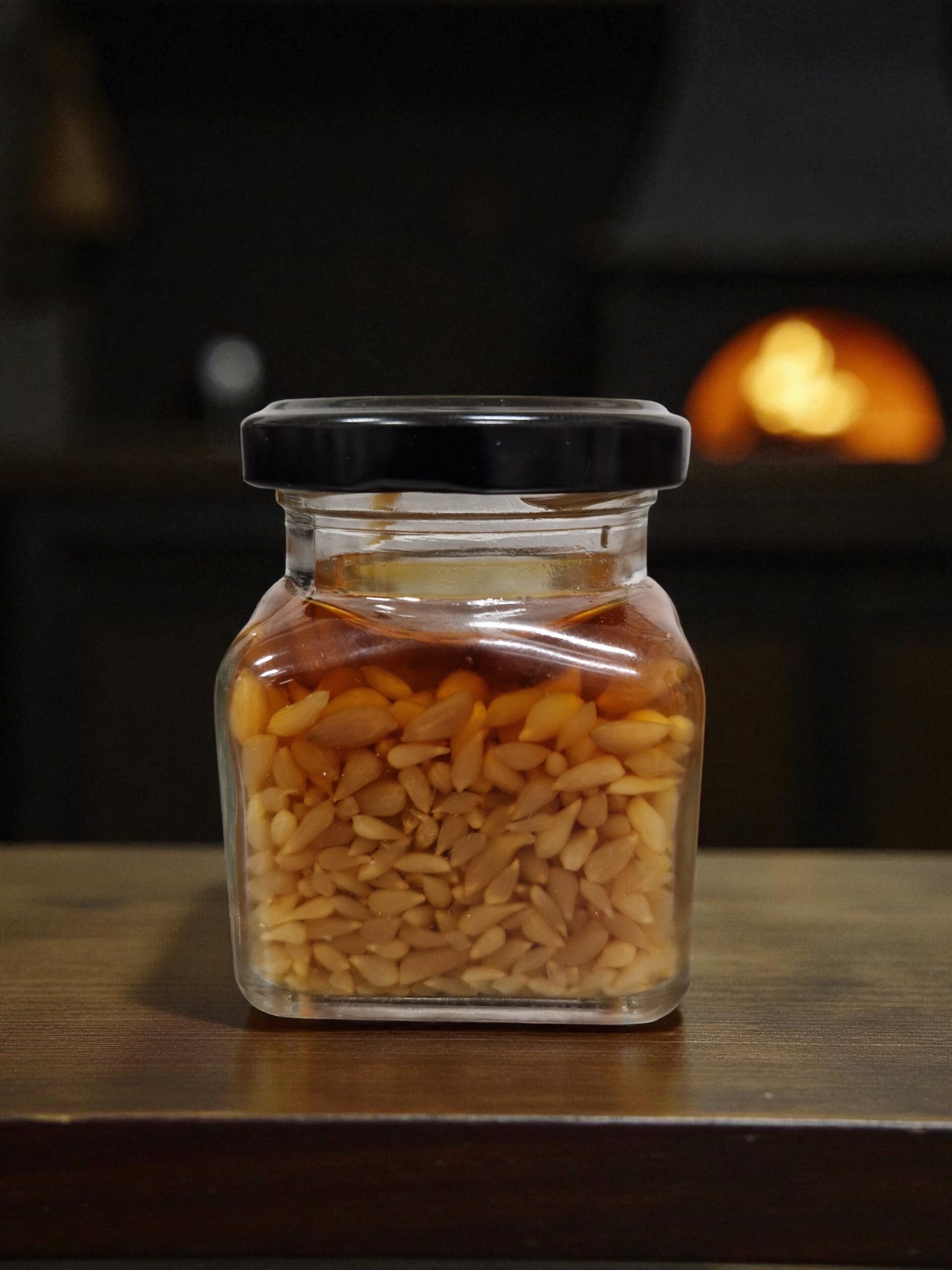 Mikro Czosnek – chrupiące nasiona w miodowej zalewie