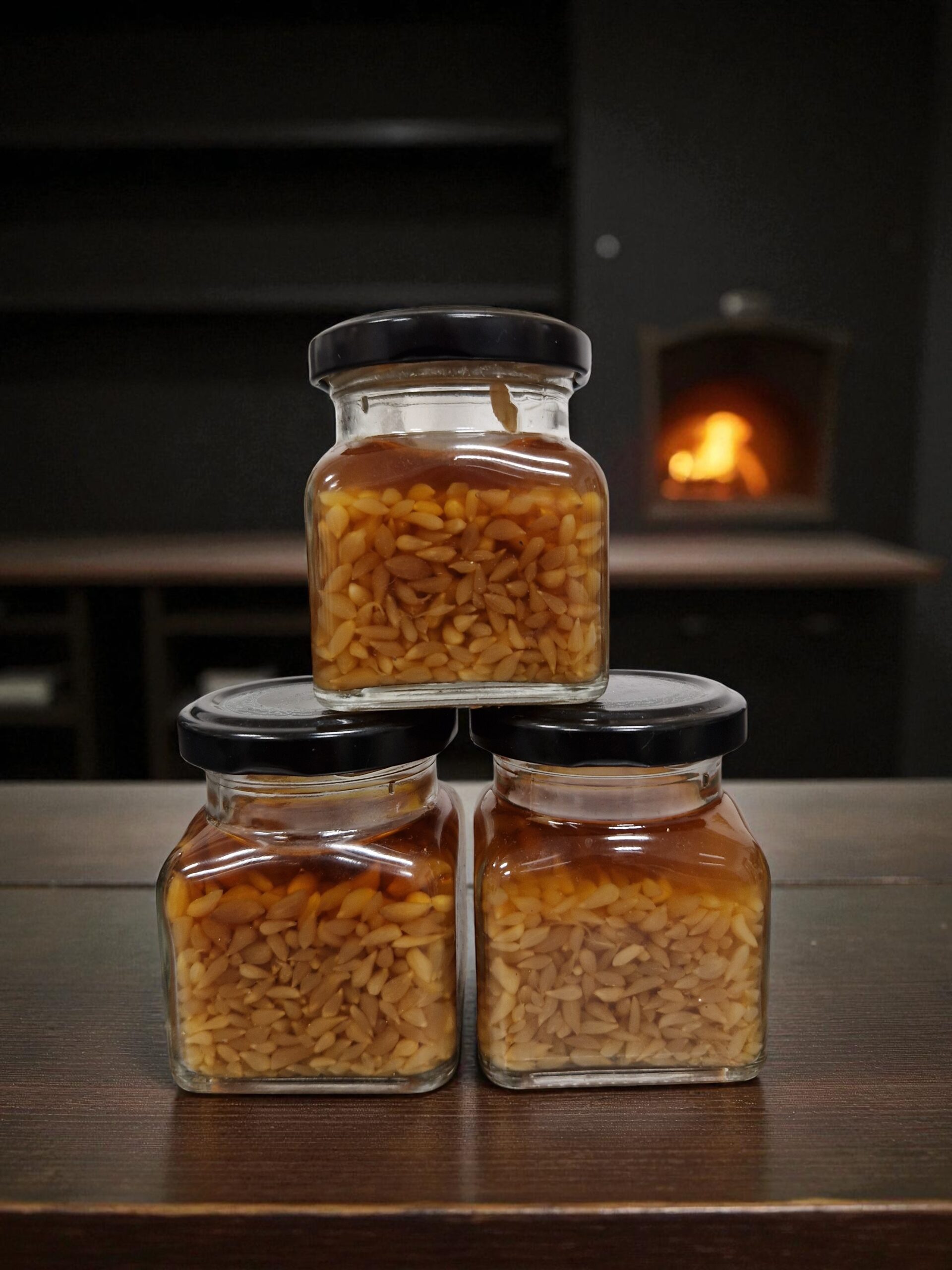 Mikro Czosnek – chrupiące nasiona w miodowej zalewie